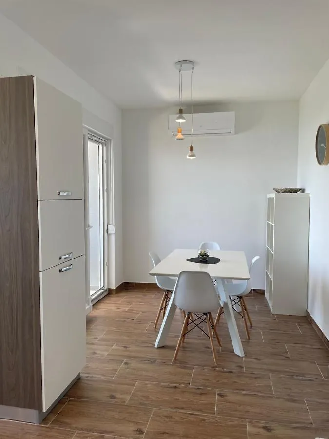 A&A Apartments By The Sea Trogir Croatia