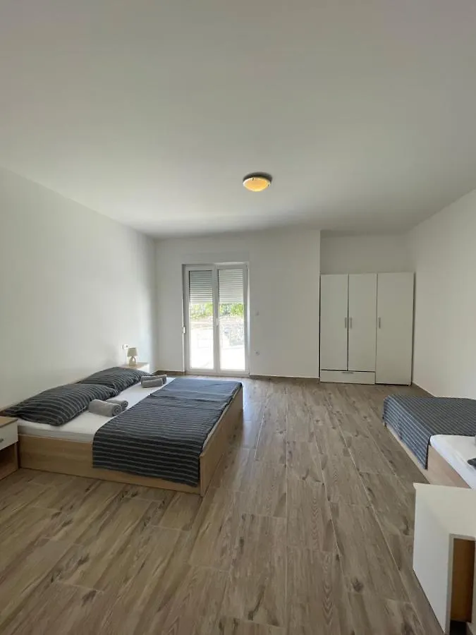 A&A Apartments By The Sea Trogir