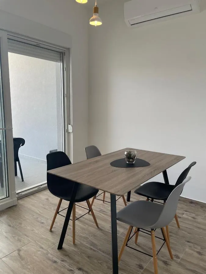 A&A Apartments By The Sea Trogir