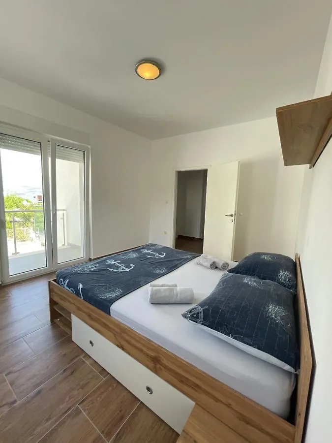 A&A Apartments By The Sea Trogir