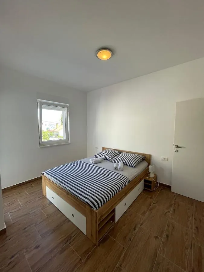A&A Apartments By The Sea Trogir