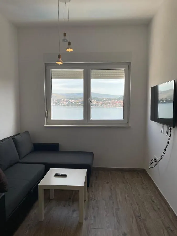 A&A Apartments By The Sea Trogir 0*,