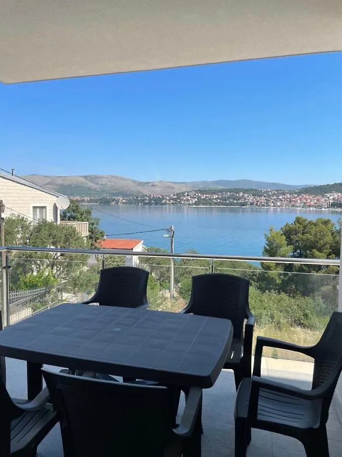 A&A Apartments By The Sea Trogir Croatia