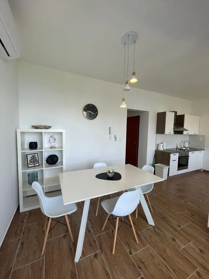 A&A Apartments By The Sea Trogir