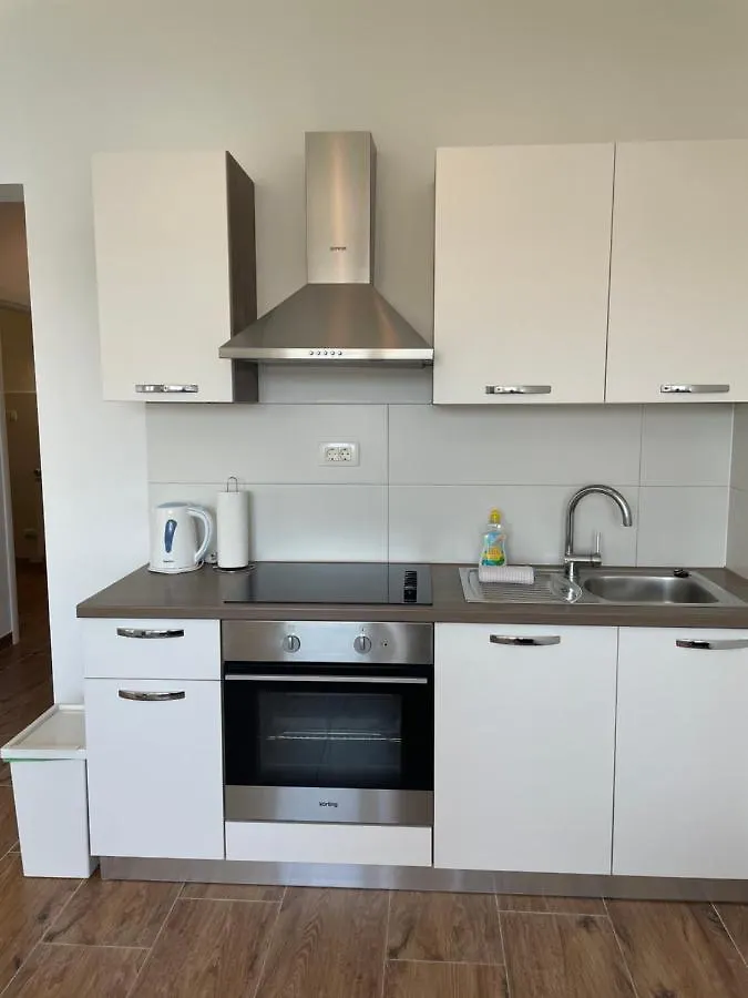 A&A Apartments By The Sea Trogir