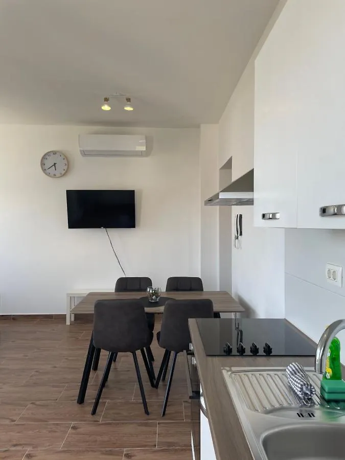 A&A Apartments By The Sea Trogir