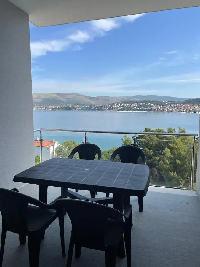 A&A Apartments By The Sea Trogir