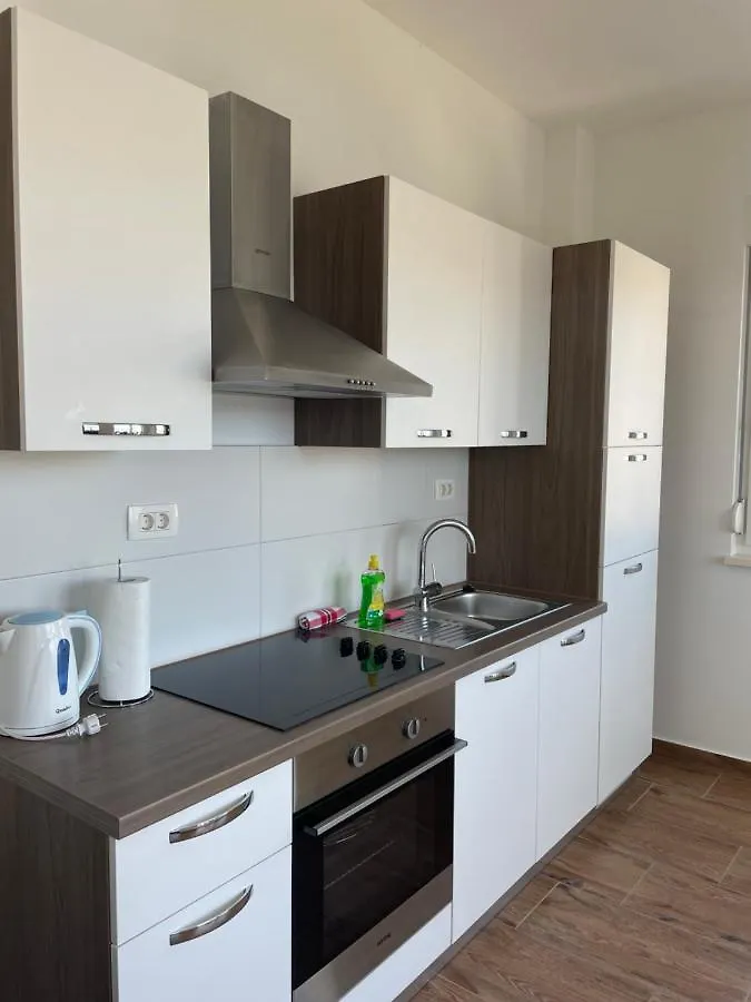 A&A Apartments By The Sea Trogir