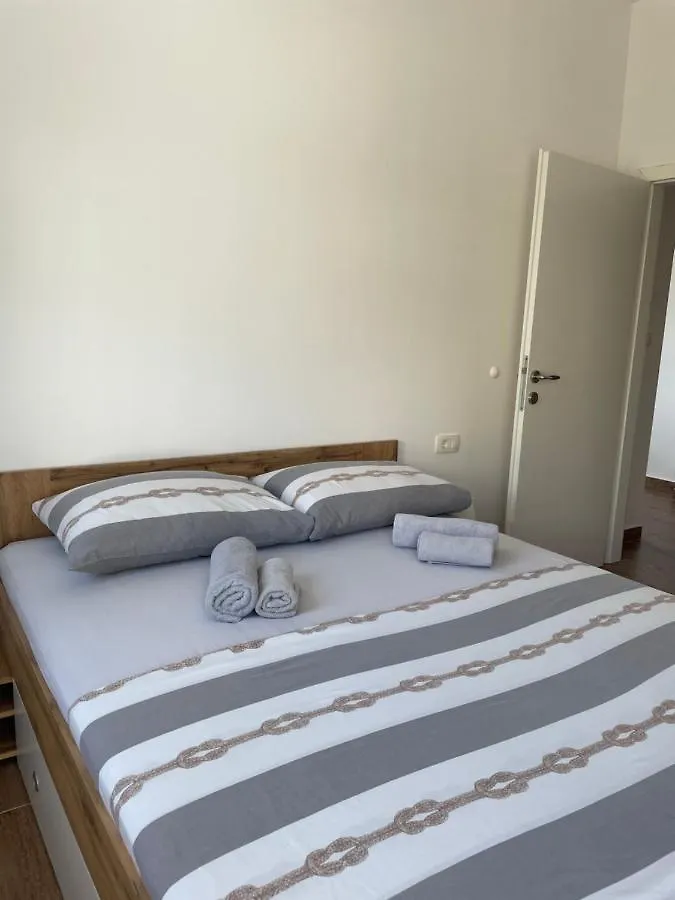A&A Apartments By The Sea Trogir 0*,