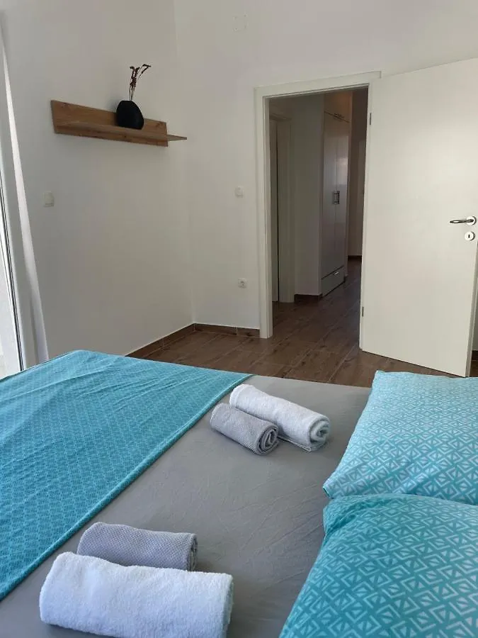 A&A Apartments By The Sea Trogir