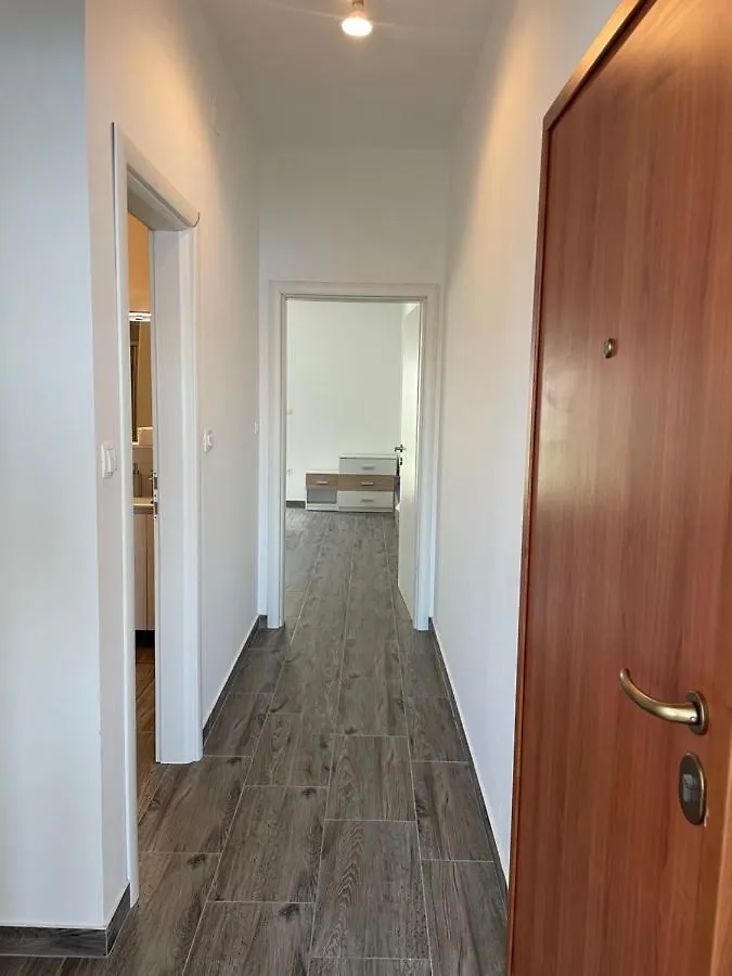 A&A Apartments By The Sea Trogir