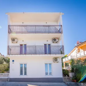 Cheap Tanja Apartament