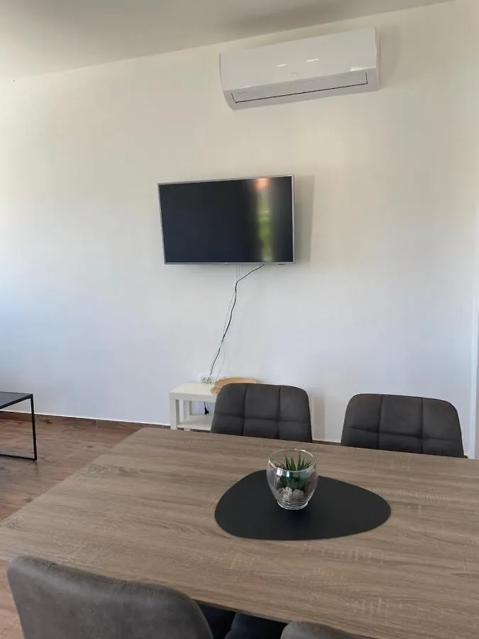 A&A Apartments By The Sea Trogir