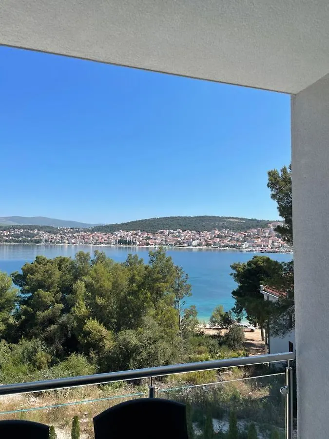 A&A Apartments By The Sea Trogir