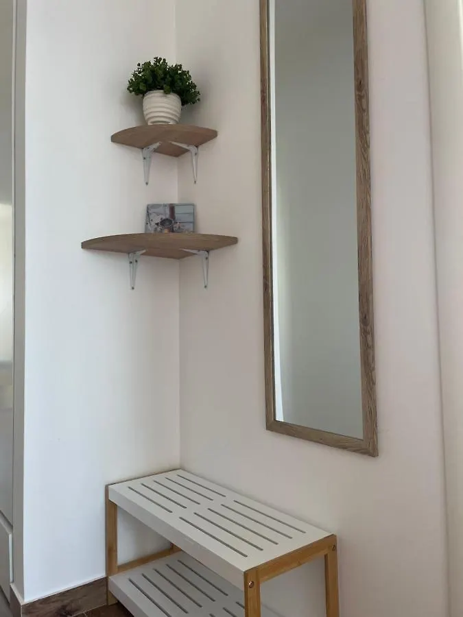A&A Apartments By The Sea Trogir
